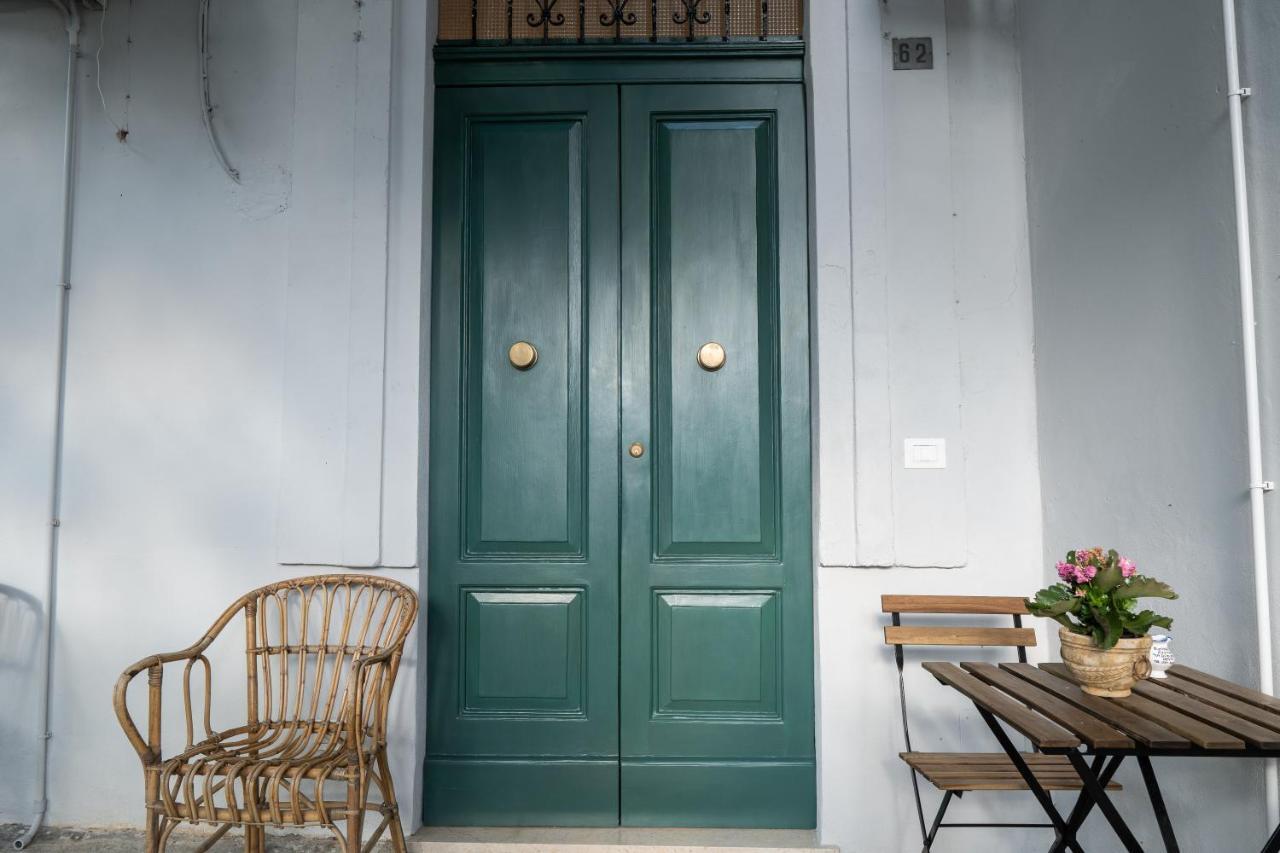 La Casa Di Alvy Hotel Pescara Bagian luar foto