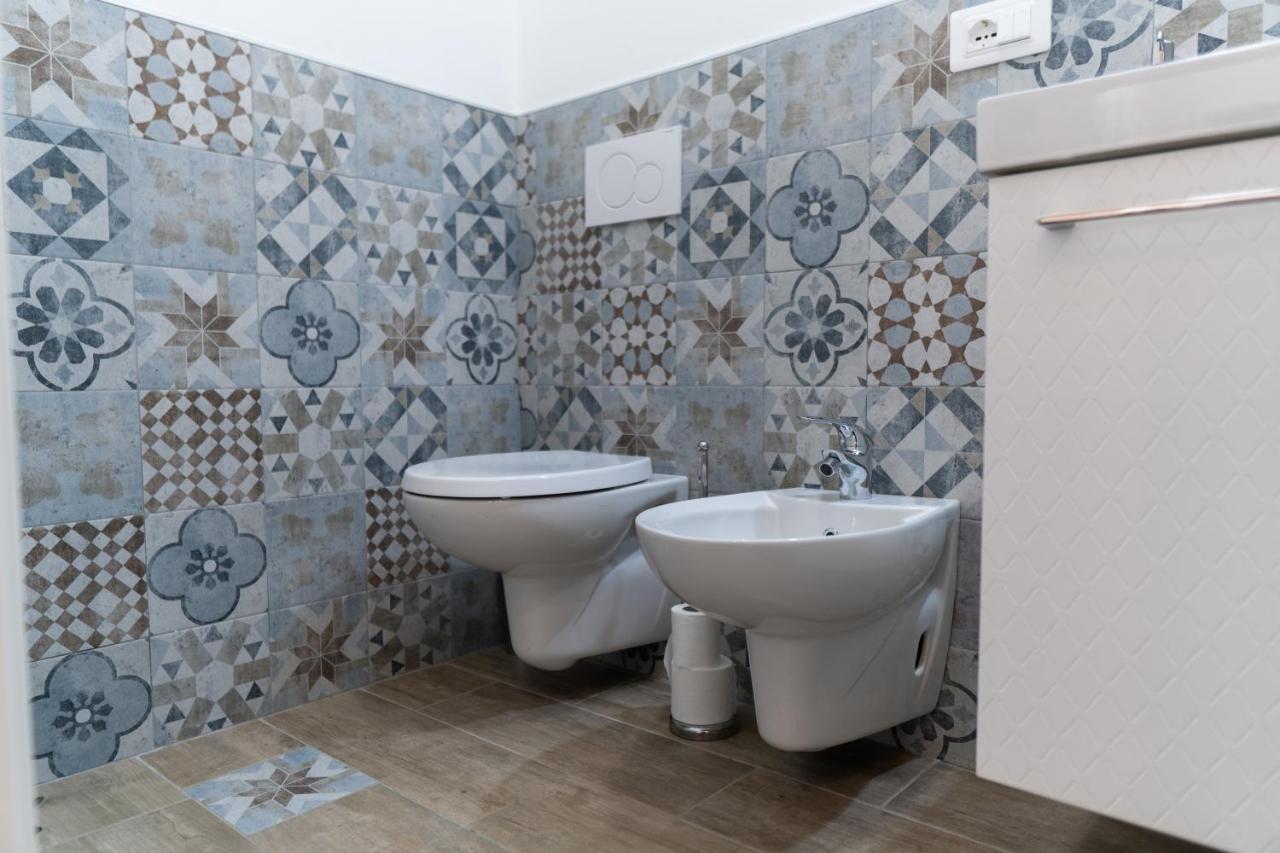 La Casa Di Alvy Hotel Pescara Bagian luar foto